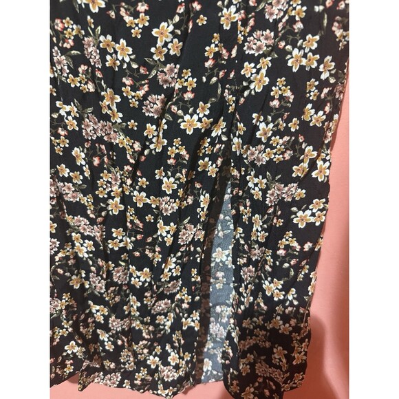 Ivy & Main Womens Skirt S Small Black Floral Mid Length Bottom - Picture 4 of 7
